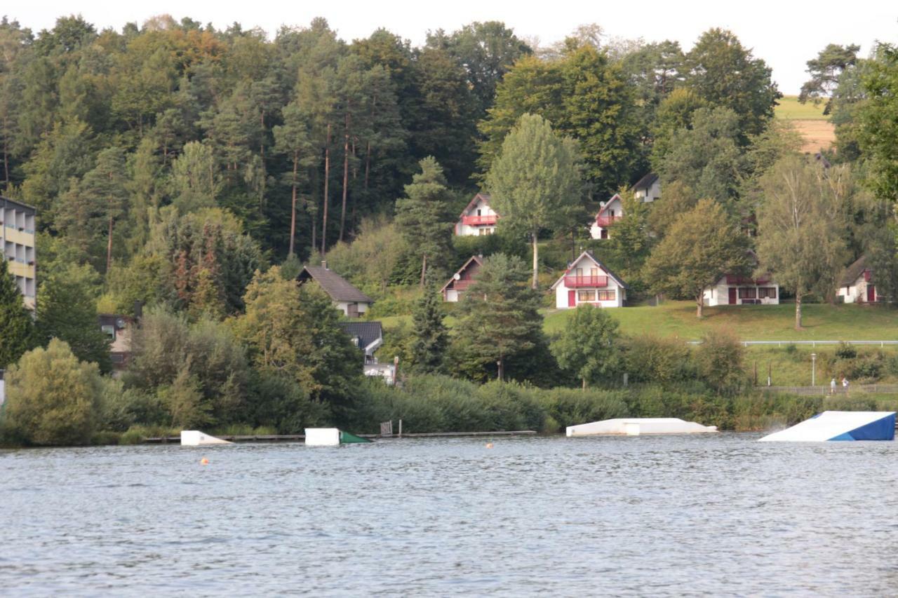 Ferienhaus "Gestiefelter Kater" Am See Im Bergland Кирххайм Экстерьер фото